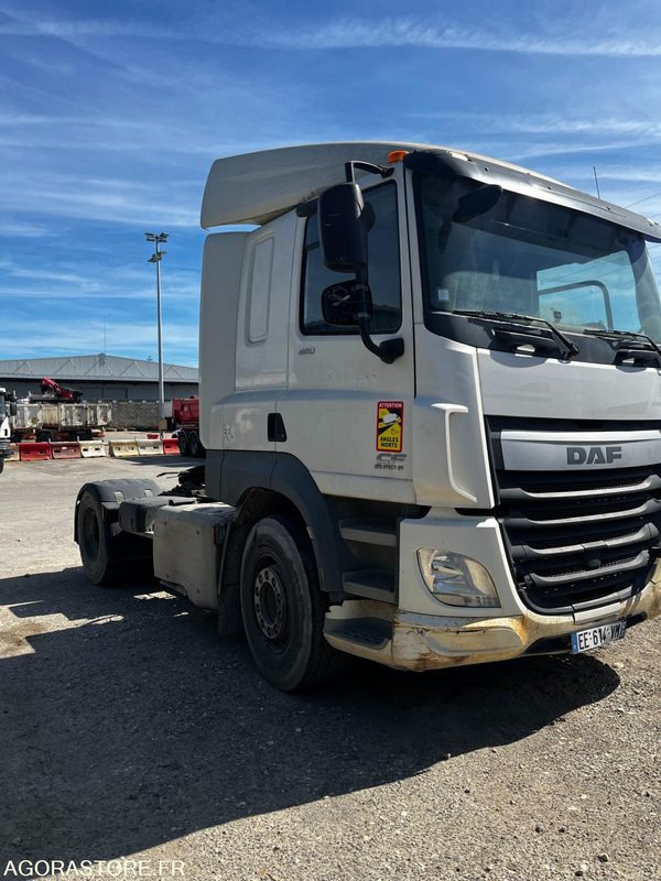 Tracteur DAF 4x2 CF - 2016 / 309955 KM - Tracteur routier: photos 2 Tracteur DAF 4x2 CF - 2016 / 309955 KM - Tracteur routier: photos 2