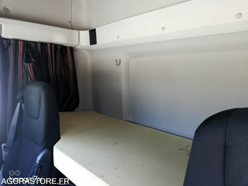 Tracteur DAF CF480 hydraulique - 2018 - 395350 kms (41481) - Tracteur routier: photos 5 Tracteur DAF CF480 hydraulique - 2018 - 395350 kms (41481) - Tracteur routier: photos 5