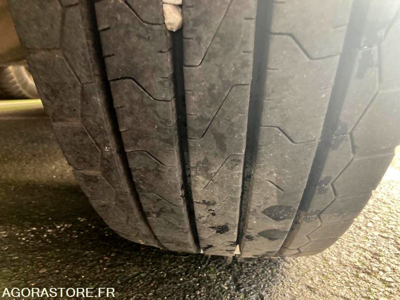 VOLVO FL 290 - 2013 - 568 476km - Tracteur routier: photos 4 VOLVO FL 290 - 2013 - 568 476km - Tracteur routier: photos 4