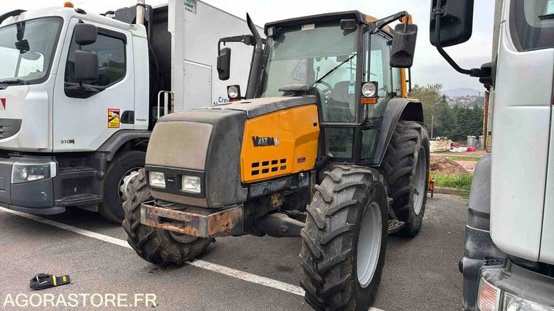 VALTRA 6250-4 - 2003 - 9982 h - Tracteur agricole: photos 2 VALTRA 6250-4 - 2003 - 9982 h - Tracteur agricole: photos 2