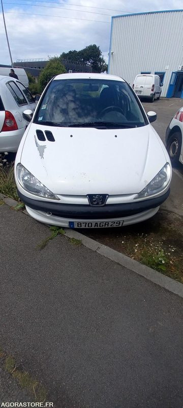 VQ- V11o Peugeot 206 - Voiture: photos 1 VQ- V11o Peugeot 206 - Voiture: photos 1