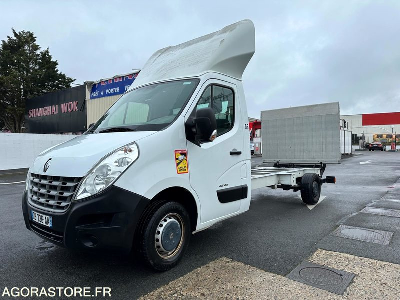 Renault Master III 2.3 DCI Plateau avec Hayon - Véhicule utilitaire: photos 2 Renault Master III 2.3 DCI Plateau avec Hayon - Véhicule utilitaire: photos 2