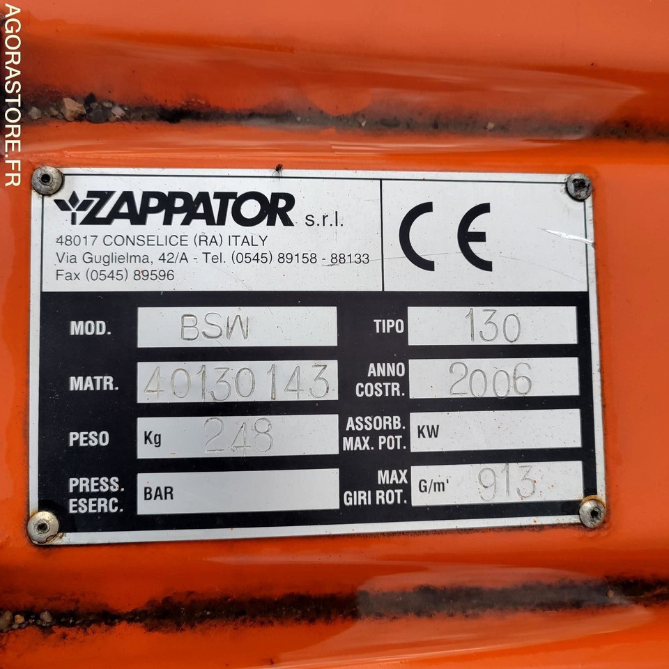 ZAPPATOR TYPE BSW.BALAYEUSE 3 POINTS - Balayeuse de voirie: photos 2 ZAPPATOR TYPE BSW.BALAYEUSE 3 POINTS - Balayeuse de voirie: photos 2