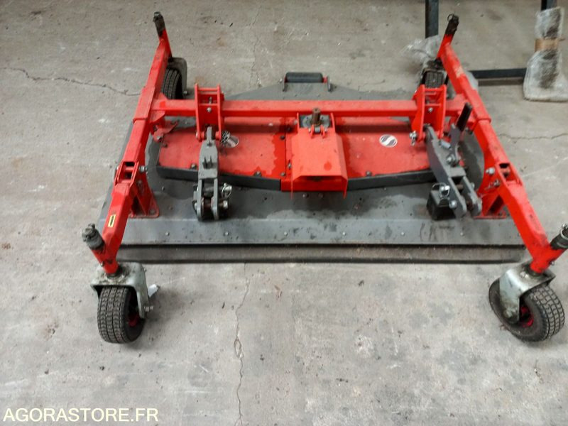 Coupe de tondeuse mulchng Morgneux TMC 150 fixation Kubota - Motofaucheuse: photos 4 Coupe de tondeuse mulchng Morgneux TMC 150 fixation Kubota - Motofaucheuse: photos 4