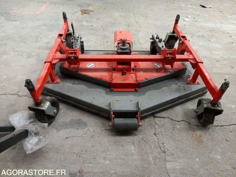 Coupe de tondeuse mulchng Morgneux TMC 150 fixation Kubota - Motofaucheuse: photos 3 Coupe de tondeuse mulchng Morgneux TMC 150 fixation Kubota - Motofaucheuse: photos 3