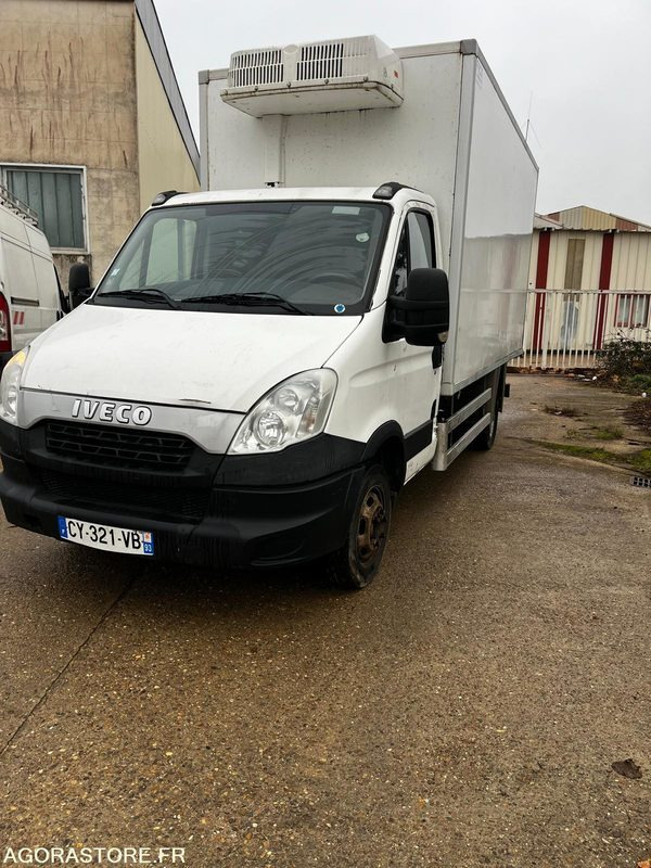 Iveco 35c13 frigorifique 185000km 2013 - Utilitaire frigorifique: photos 1 Iveco 35c13 frigorifique 185000km 2013 - Utilitaire frigorifique: photos 1