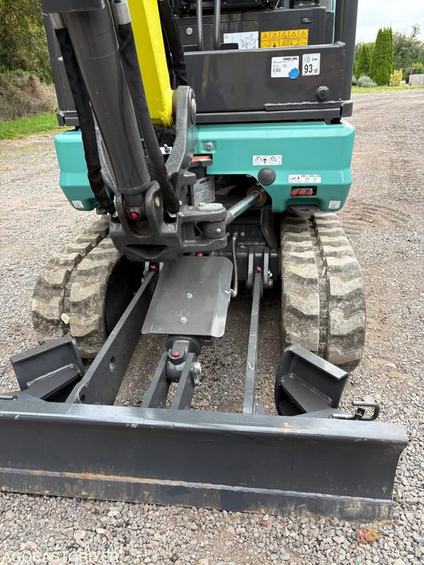 Mini pelle NEUVE - AMMANN - amx 24-2 - 22heures - Mini pelle: photos 5 Mini pelle NEUVE - AMMANN - amx 24-2 - 22heures - Mini pelle: photos 5