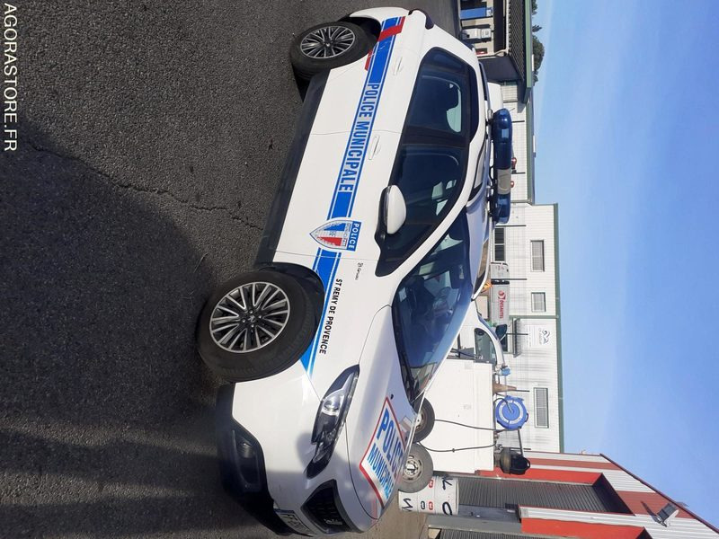 Peugeot 2008 police municipale - SUV: photos 4 Peugeot 2008 police municipale - SUV: photos 4