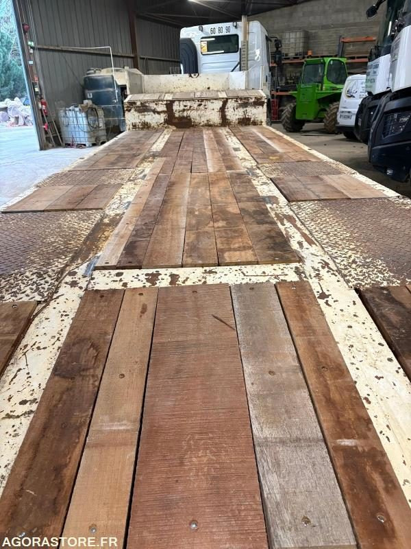 Porte engins ROBUSTE KAISER - 2010 - plancher neuf - Remorque porte-engin surbaissée: photos 4 Porte engins ROBUSTE KAISER - 2010 - plancher neuf - Remorque porte-engin surbaissée: photos 4