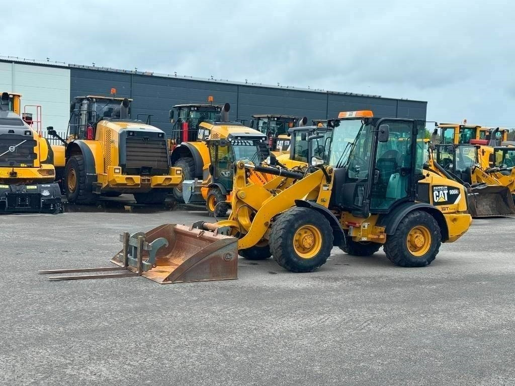 CAT 906 H  - Chargeuse sur pneus: photos 5 CAT 906 H  - Chargeuse sur pneus: photos 5