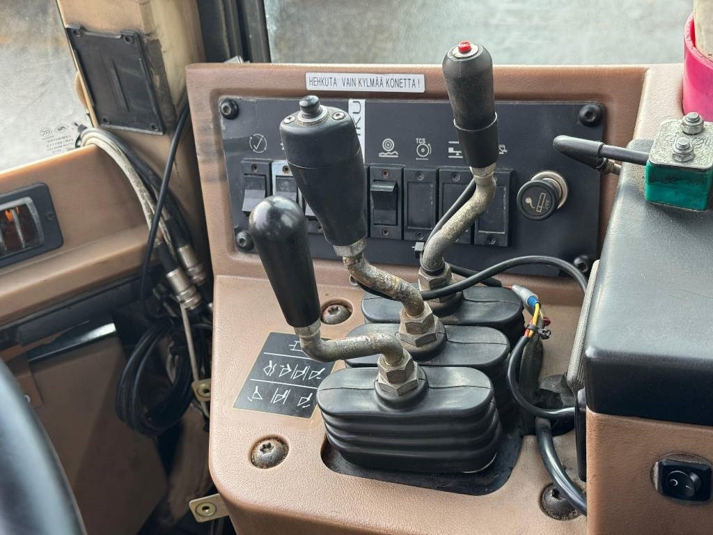 CAT 938 F II - Chargeuse sur pneus: photos 4 CAT 938 F II - Chargeuse sur pneus: photos 4