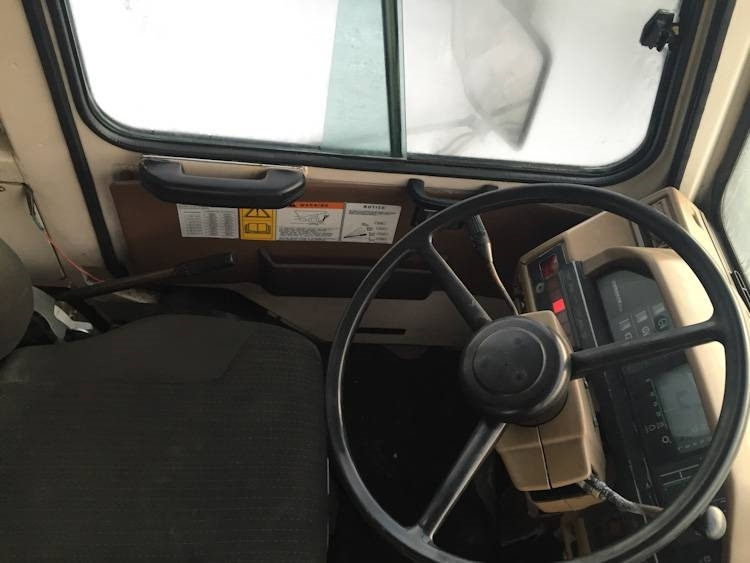 Tombereau rigide Komatsu HD 605-5: photos 15