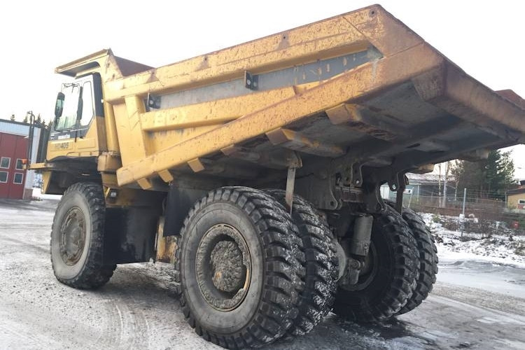 Komatsu HD405-6 - Tombereau rigide: photos 4 Komatsu HD405-6 - Tombereau rigide: photos 4