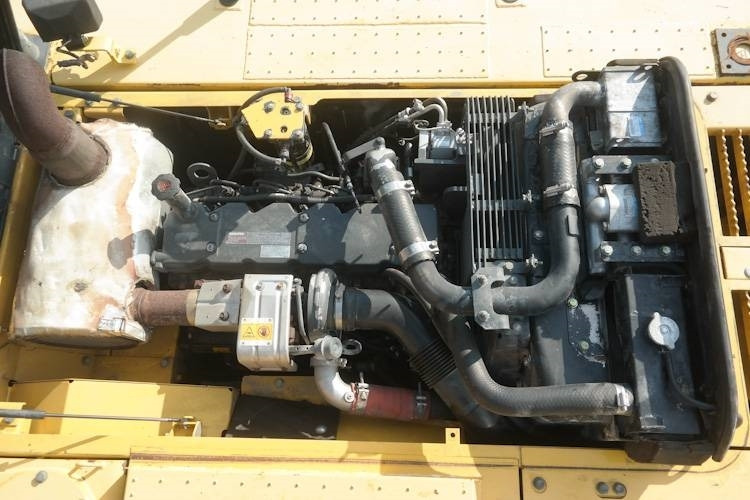 Pelle sur chenille Komatsu PC240-8: photos 17