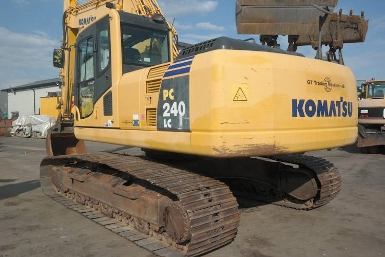 Pelle sur chenille Komatsu PC240-8: photos 7
