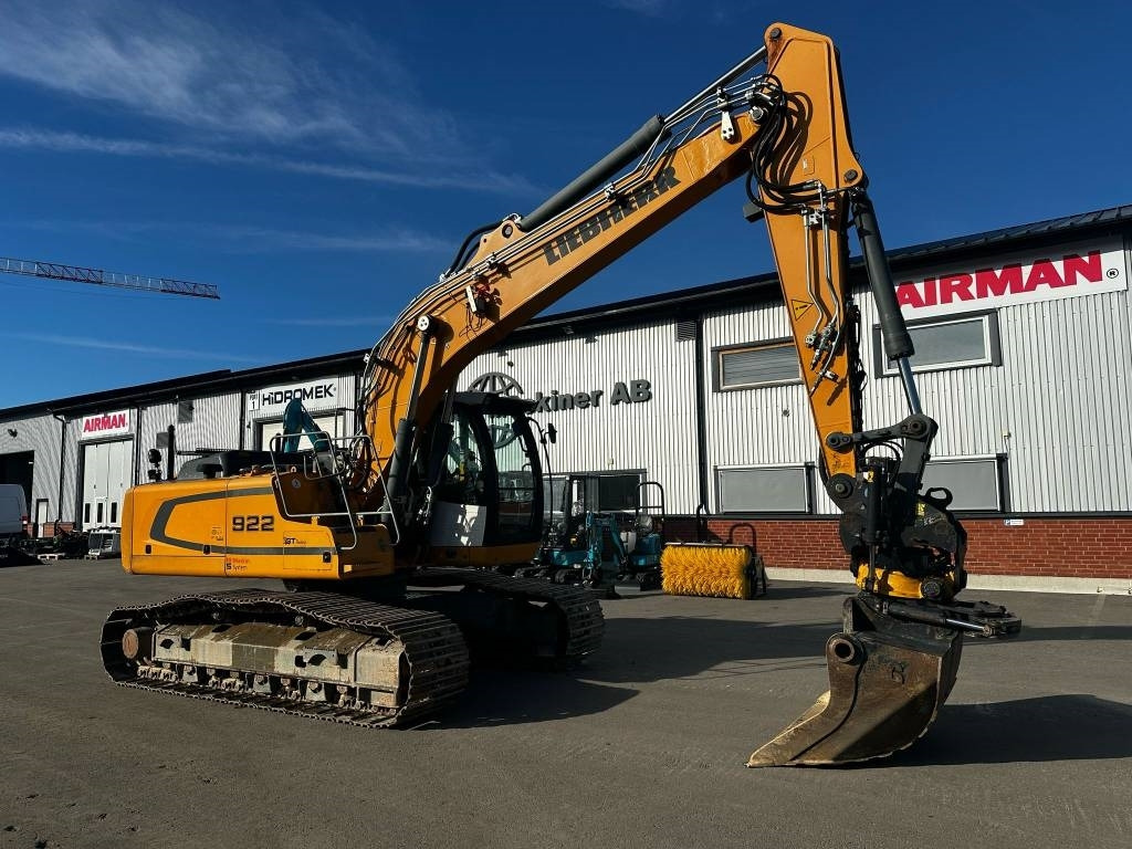 Liebherr 922 - Pelle sur chenille: photos 1 Liebherr 922 - Pelle sur chenille: photos 1