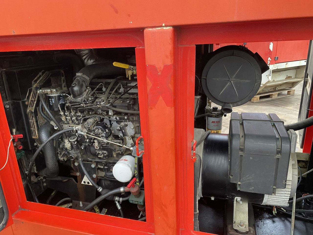 Doosan G40 - Groupe électrogène: photos 3 Doosan G40 - Groupe électrogène: photos 3