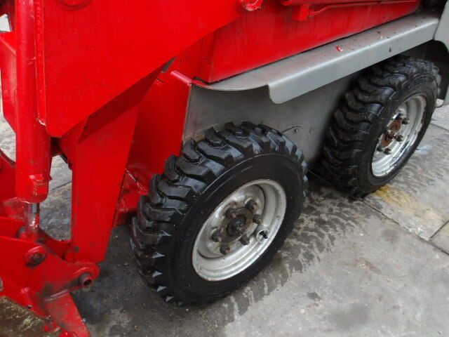 Gehl 1640 - Mini chargeuse: photos 5 Gehl 1640 - Mini chargeuse: photos 5