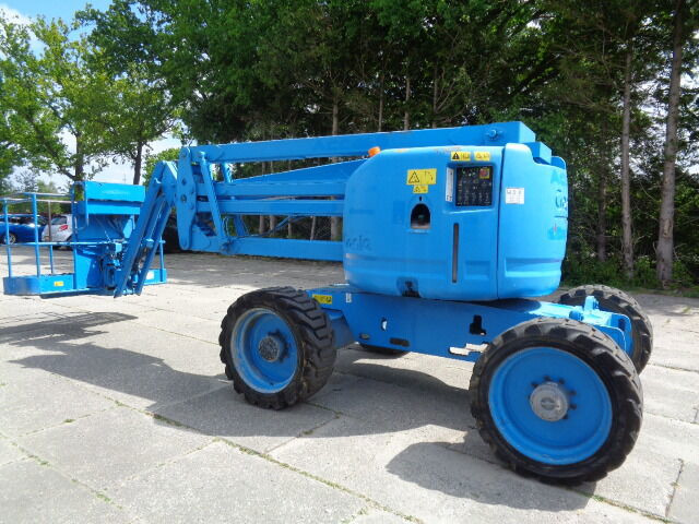 Genie Z45/25 - Nacelle articulée: photos 1 Genie Z45/25 - Nacelle articulée: photos 1