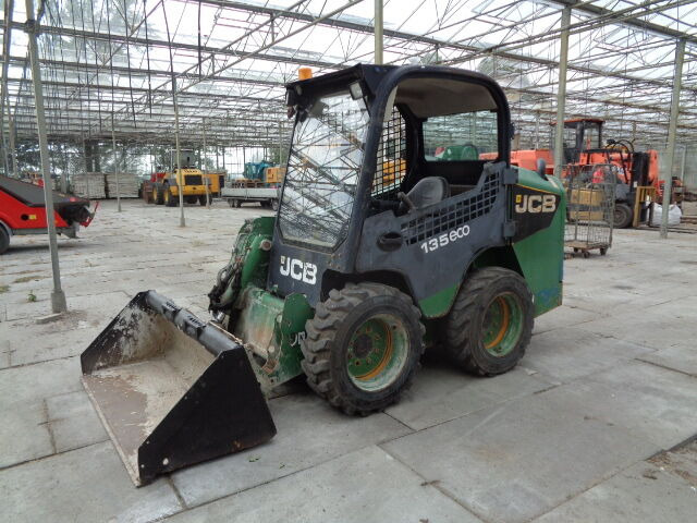 JCB 135 R - Mini chargeuse: photos 1 JCB 135 R - Mini chargeuse: photos 1