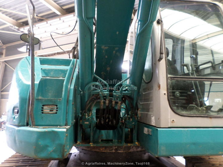 Pelle sur chenille Kobelco Kobelco NH E 235 BSR-2: photos 6 Pelle sur chenille Kobelco Kobelco NH E 235 BSR-2: photos 6