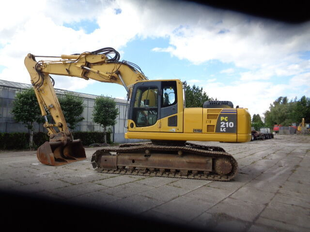 Komatsu PC210 LC-8 - Pelle sur chenille: photos 4 Komatsu PC210 LC-8 - Pelle sur chenille: photos 4