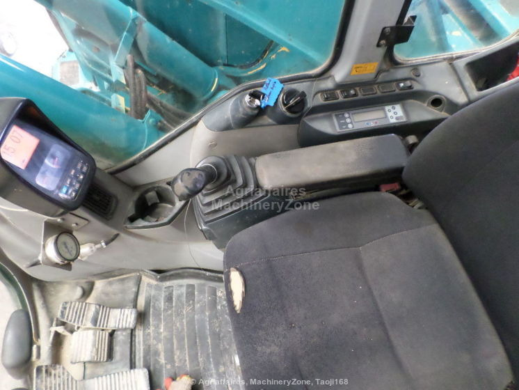 New Holland Kobelco Kobelco E 235 BSR-2 E 235 BSR-2 - Pelle sur chenille: photos 4 New Holland Kobelco Kobelco E 235 BSR-2 E 235 BSR-2 - Pelle sur chenille: photos 4