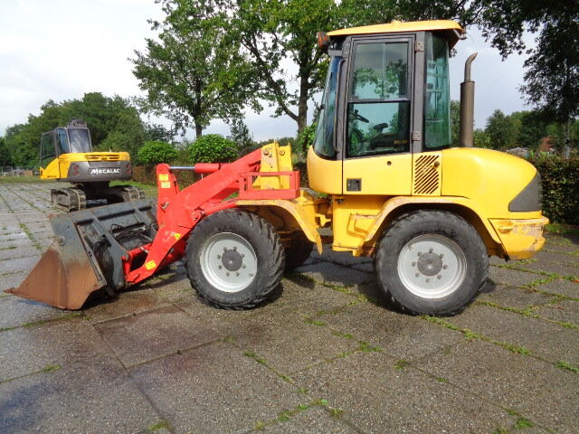 Volvo L30 - Chargeuse sur pneus: photos 1 Volvo L30 - Chargeuse sur pneus: photos 1