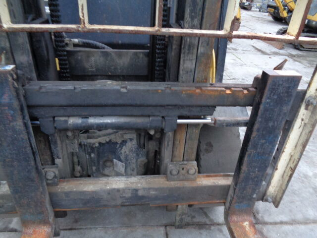 Chariot élévateur Yale GDP 35 VX: photos 11