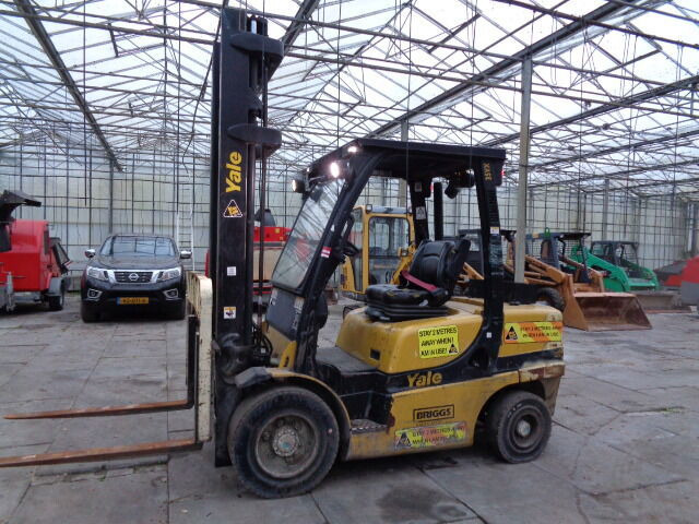 Chariot élévateur Yale GDP 35 VX: photos 18