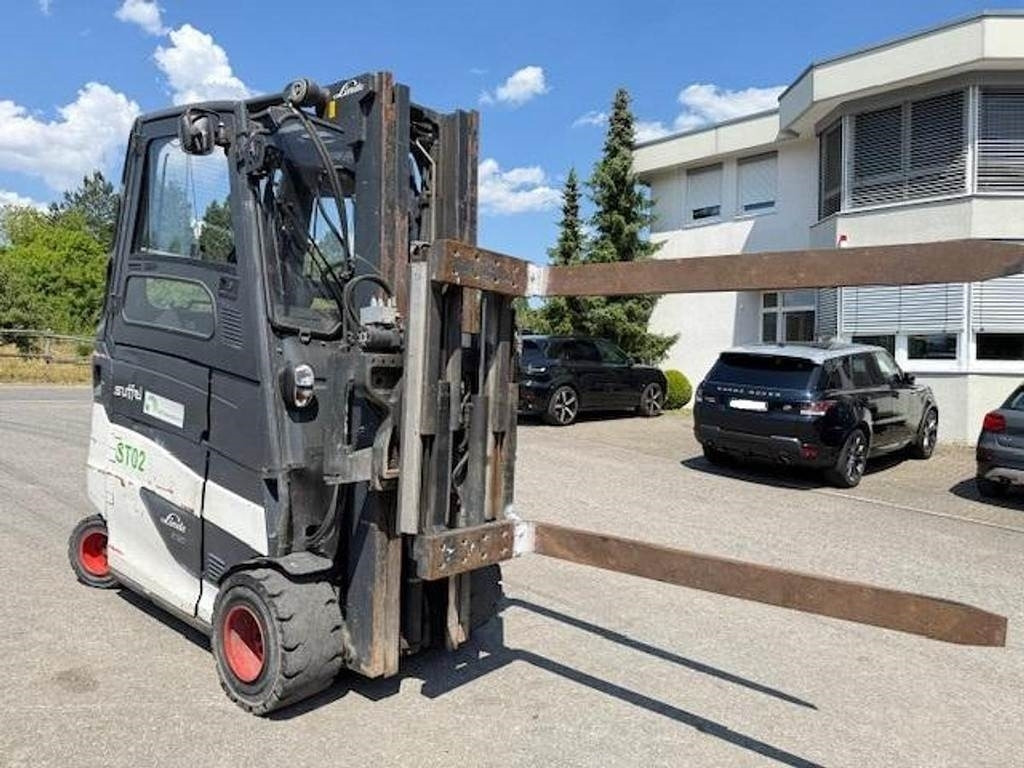 Linde E30 HL – 01/600 - Chariot élévateur électrique: photos 1 Linde E30 HL – 01/600 - Chariot élévateur électrique: photos 1