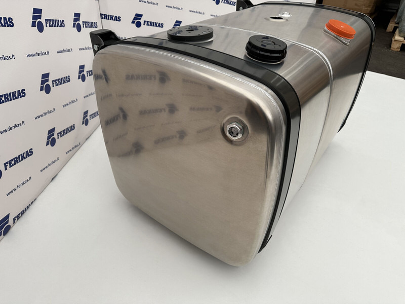 Combined oil fuel tank 200L oil tank 350L fuel tank 700x700x1250 - Réservoir de carburant pour Camion: photos 3 Combined oil fuel tank 200L oil tank 350L fuel tank 700x700x1250 - Réservoir de carburant pour Camion: photos 3