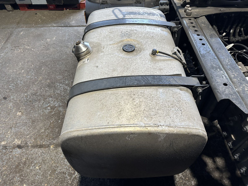DAF 430L - Réservoir de carburant pour Camion: photos 4 DAF 430L - Réservoir de carburant pour Camion: photos 4