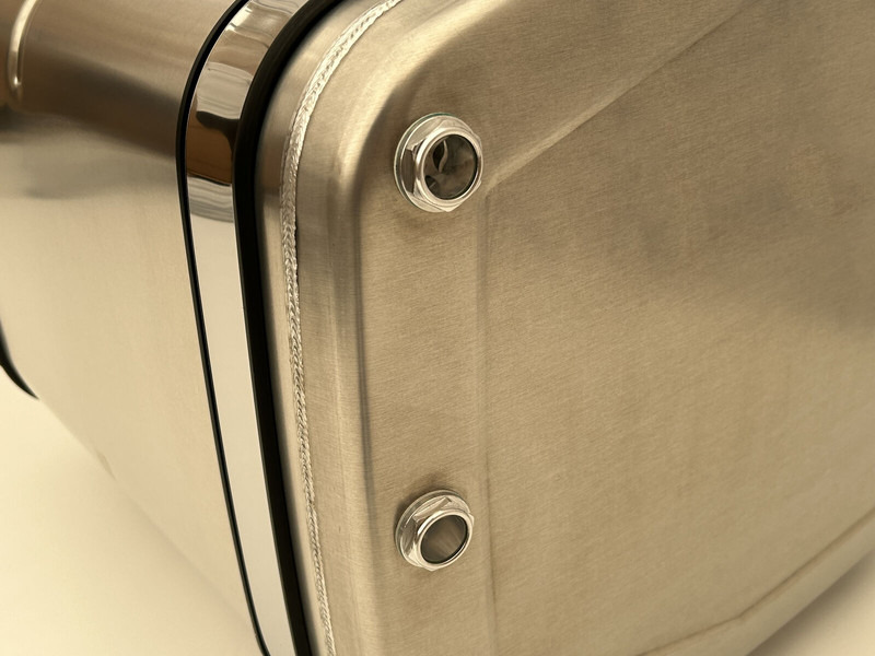 Hydraulic aluminum oil tank 250L - Réservoir hydraulique pour Camion: photos 4 Hydraulic aluminum oil tank 250L - Réservoir hydraulique pour Camion: photos 4