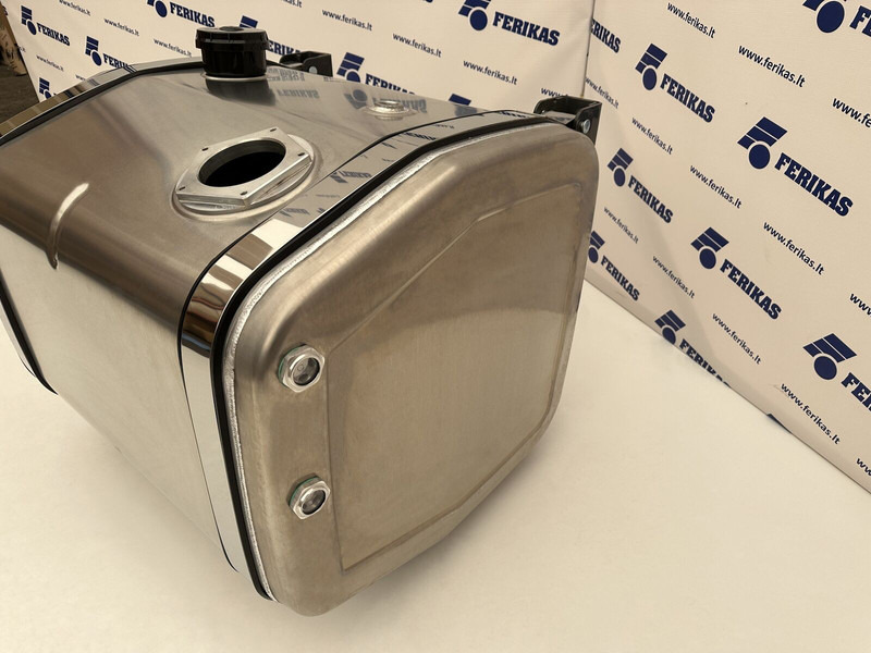 Hydraulic aluminum oil tank 250L - Réservoir hydraulique pour Camion: photos 3 Hydraulic aluminum oil tank 250L - Réservoir hydraulique pour Camion: photos 3