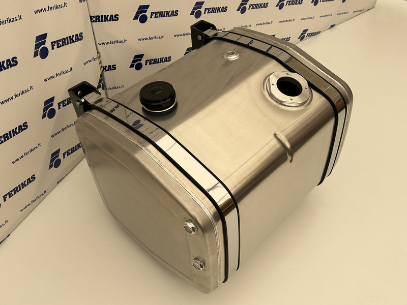 Hydraulic aluminum oil tank 250L - Réservoir hydraulique pour Camion: photos 2 Hydraulic aluminum oil tank 250L - Réservoir hydraulique pour Camion: photos 2