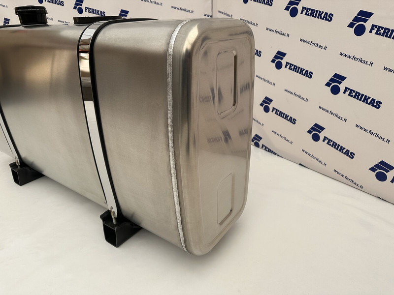 Hydraulic aluminum oil tank 250L - Réservoir hydraulique pour Camion: photos 2 Hydraulic aluminum oil tank 250L - Réservoir hydraulique pour Camion: photos 2