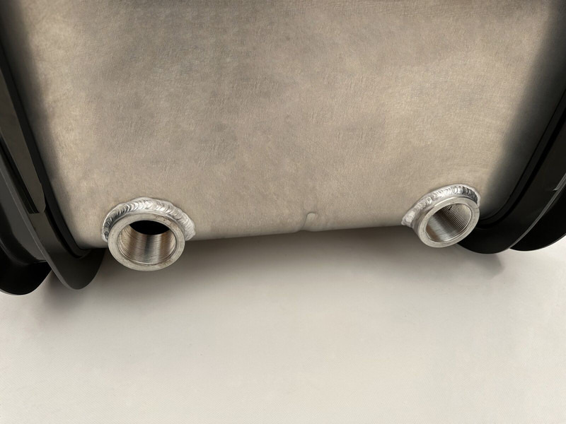 Hydraulic aluminum oil tank 250L - Réservoir hydraulique pour Camion: photos 5 Hydraulic aluminum oil tank 250L - Réservoir hydraulique pour Camion: photos 5