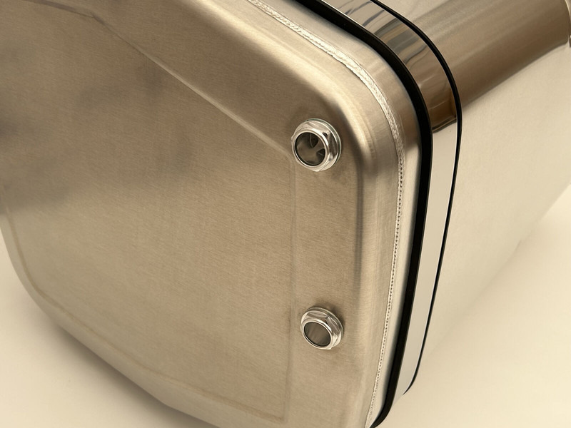 Hydraulic aluminum oil tank 300L - Réservoir hydraulique pour Camion: photos 4 Hydraulic aluminum oil tank 300L - Réservoir hydraulique pour Camion: photos 4