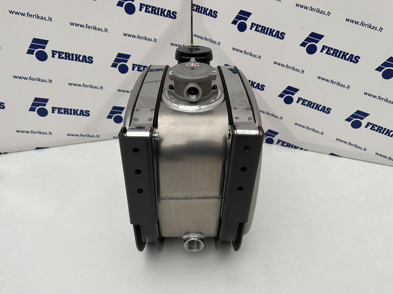 Hydraulic oil aluminum tank 65L - Réservoir hydraulique pour Camion: photos 3 Hydraulic oil aluminum tank 65L - Réservoir hydraulique pour Camion: photos 3