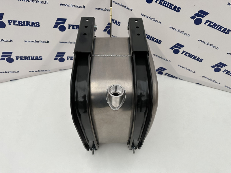 Hydraulic oil aluminum tank 65L - Réservoir hydraulique pour Camion: photos 4 Hydraulic oil aluminum tank 65L - Réservoir hydraulique pour Camion: photos 4