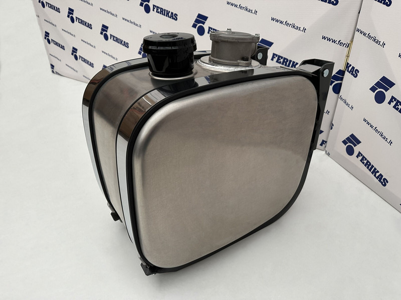Hydraulic oil aluminum tank 65L - Réservoir hydraulique pour Camion: photos 2 Hydraulic oil aluminum tank 65L - Réservoir hydraulique pour Camion: photos 2