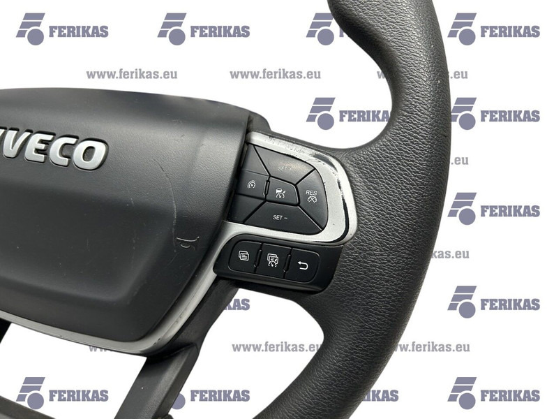 Iveco S-WAY - Volant pour Camion: photos 3 Iveco S-WAY - Volant pour Camion: photos 3