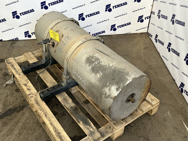 Iveco Stralis S-WAY LNG - Catalyseur pour Camion: photos 3 Iveco Stralis S-WAY LNG - Catalyseur pour Camion: photos 3