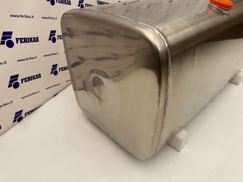 MAN 710 liters fuel tank - Réservoir de carburant pour Camion: photos 2 MAN 710 liters fuel tank - Réservoir de carburant pour Camion: photos 2