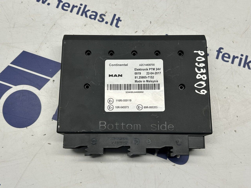 MAN Elektronik PTM - Bloc de gestion pour Camion: photos 1 MAN Elektronik PTM - Bloc de gestion pour Camion: photos 1