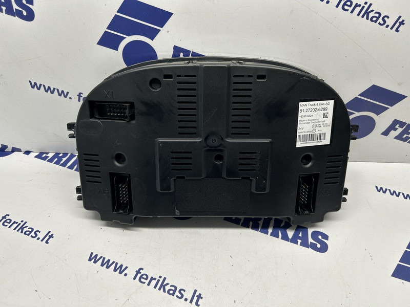 MAN instrument cluster, dashboard UK version - Panel de instrumentos pour Camion: photos 2 MAN instrument cluster, dashboard UK version - Panel de instrumentos pour Camion: photos 2