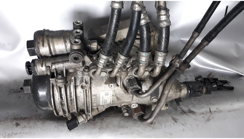 Mercedes-Benz Actros - Filtre à carburant pour Camion: photos 1 Mercedes-Benz Actros - Filtre à carburant pour Camion: photos 1