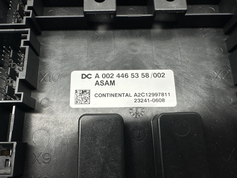 Mercedes-Benz Brand New ASAM fuse box - Système électrique pour Camion: photos 3 Mercedes-Benz Brand New ASAM fuse box - Système électrique pour Camion: photos 3