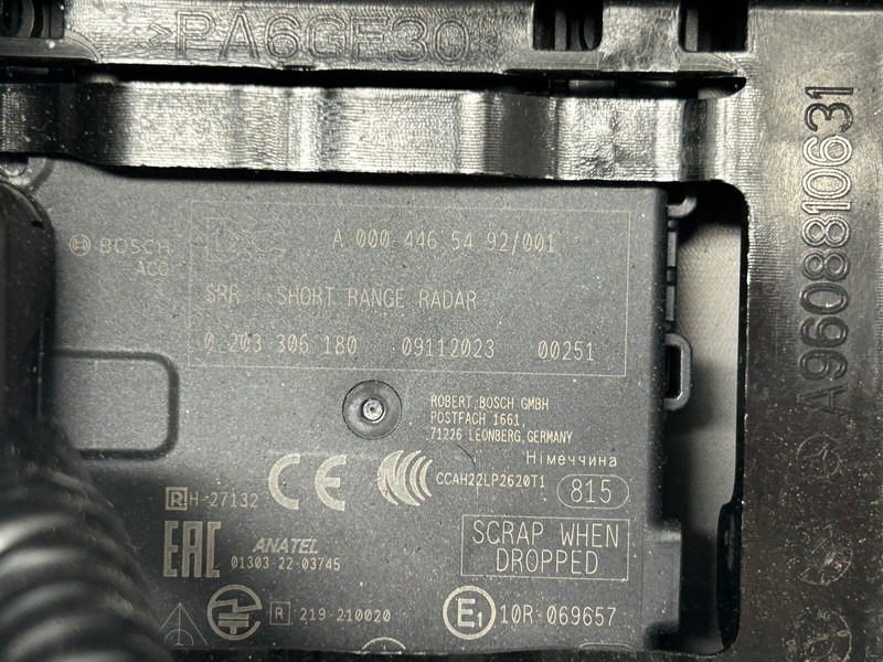 Mercedes-Benz SRR Short Range Radar - Capteur pour Camion: photos 4 Mercedes-Benz SRR Short Range Radar - Capteur pour Camion: photos 4